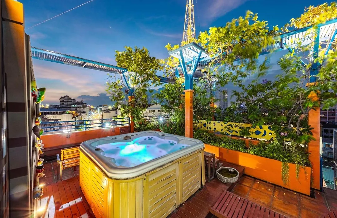 Collection O Diamond House Khaosan-1